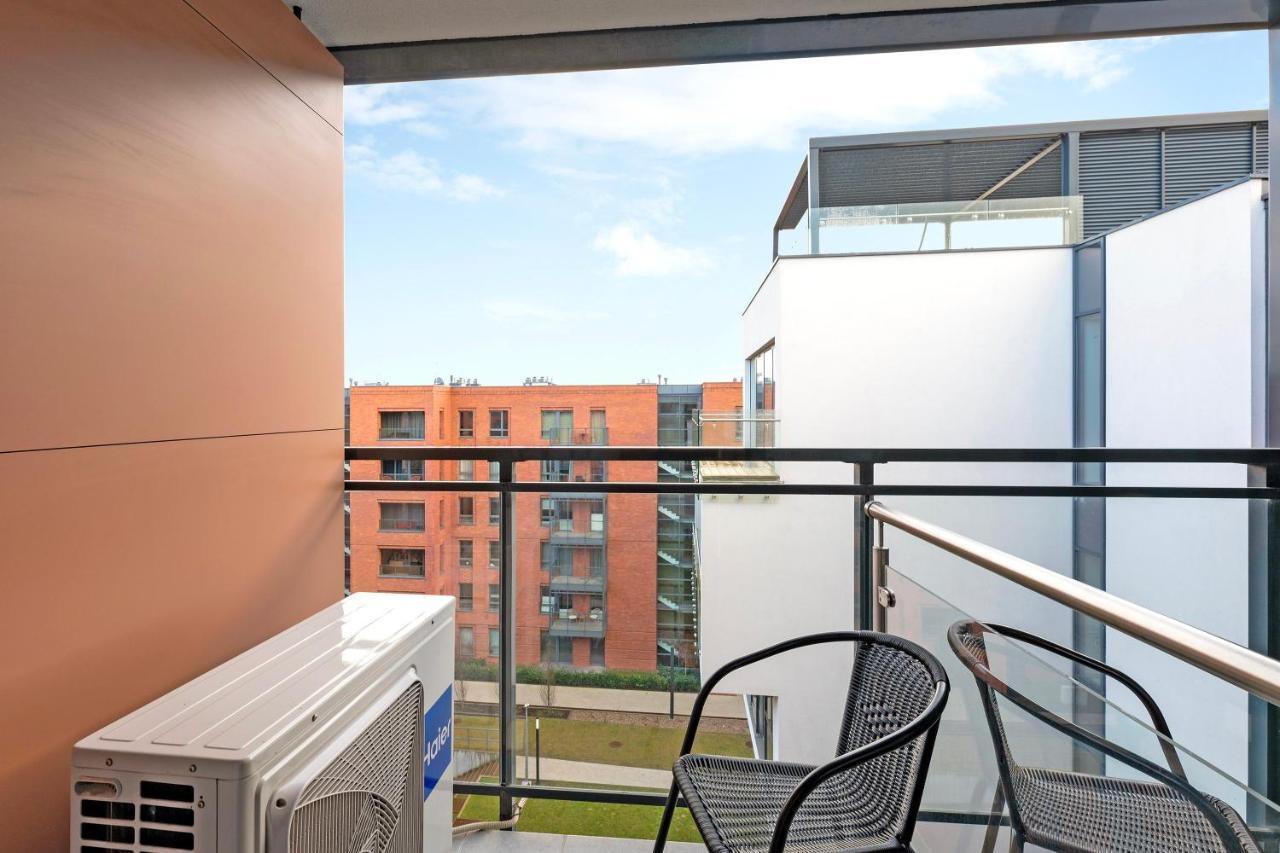 Downtown Apartments Sadova City Center & Parking Danzica Esterno foto