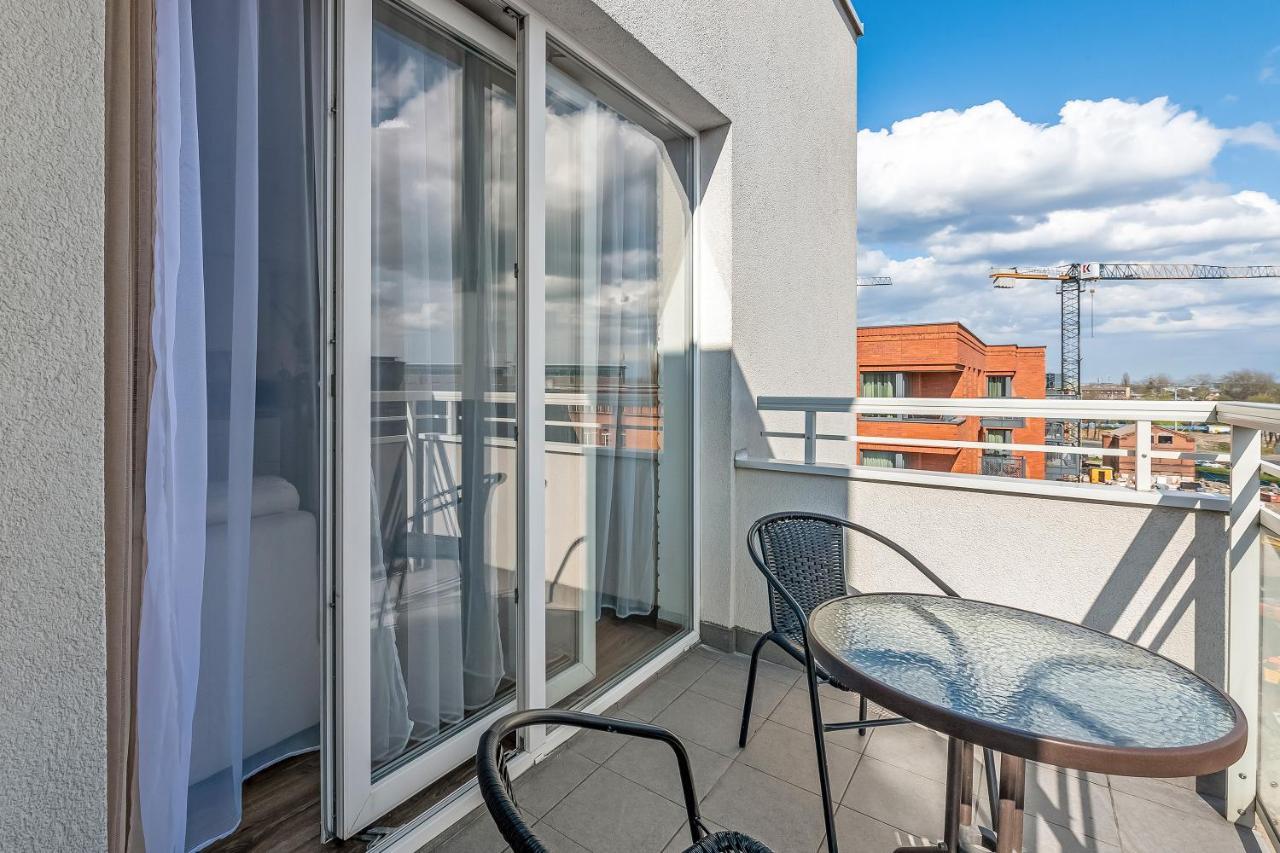 Downtown Apartments Sadova City Center & Parking Danzica Esterno foto