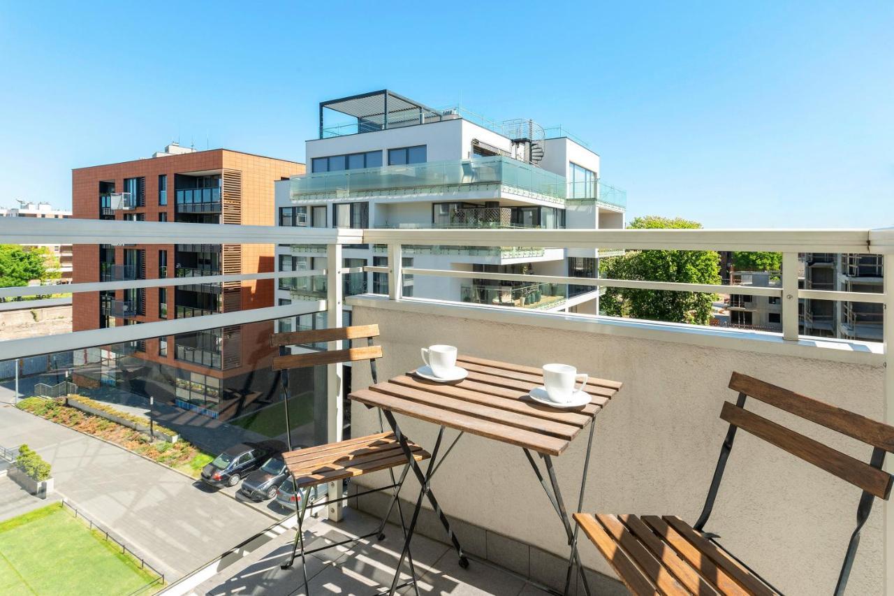 Downtown Apartments Sadova City Center & Parking Danzica Esterno foto